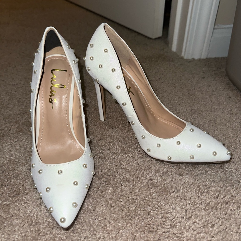 BRAND NEW LULUS Heels